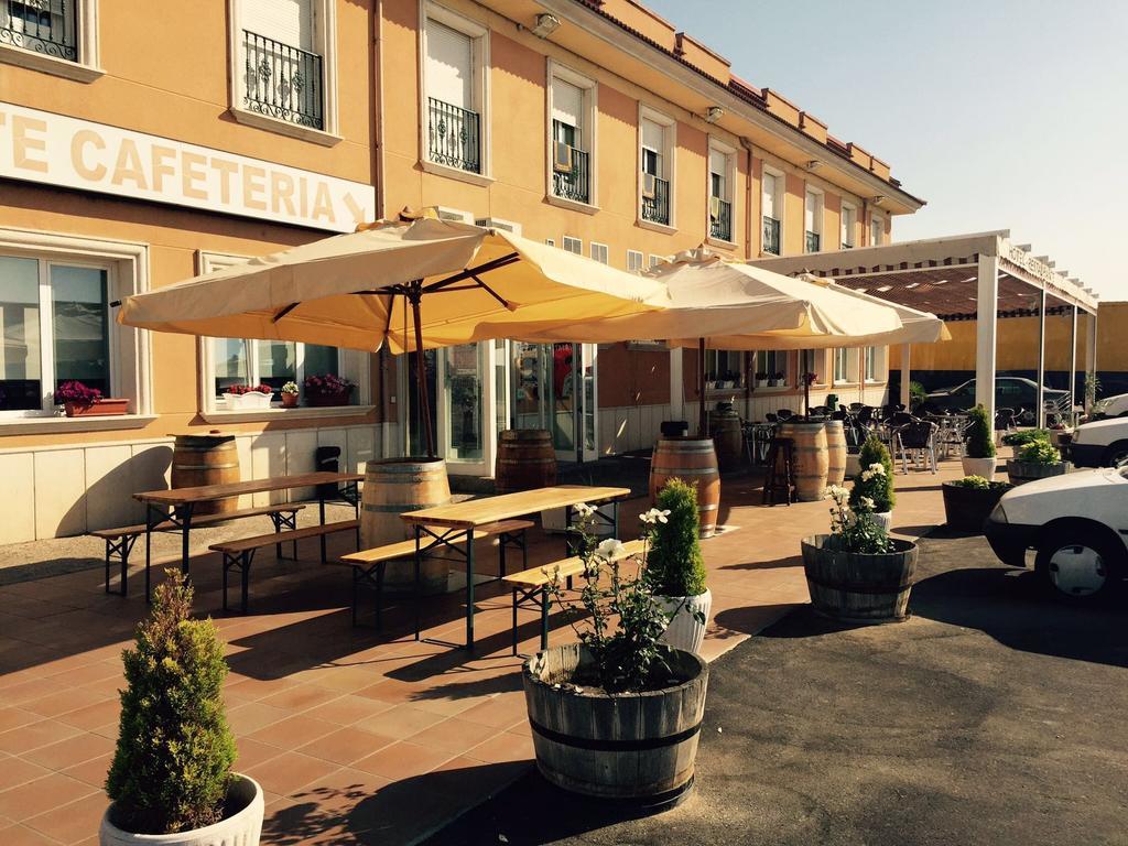 Hotel Los Toreros Del Trabancos Siete Iglesias de Trabancos Dış mekan fotoğraf